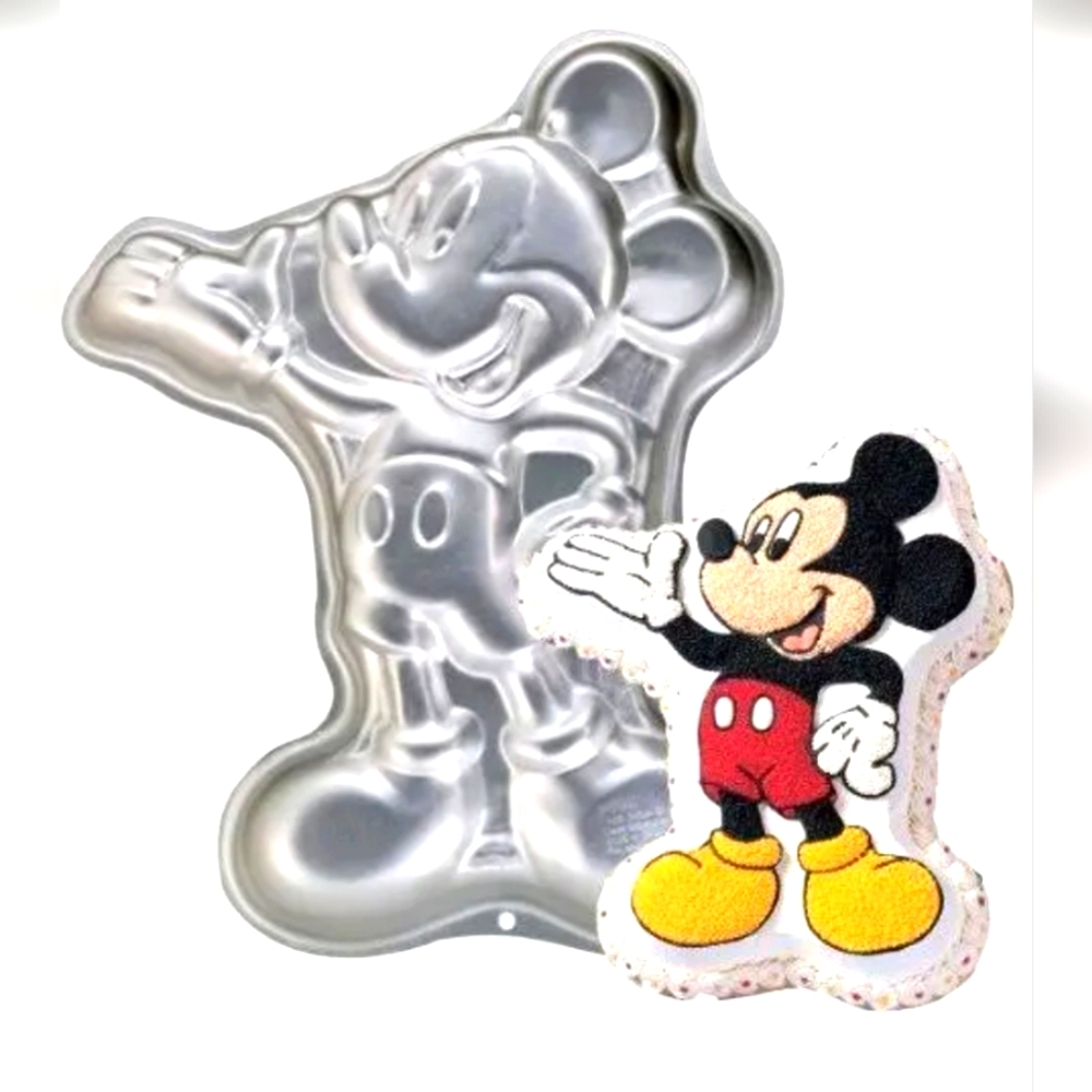 Wilton Disney Mickey Mouse Cake Mold 1995 #2105-3601